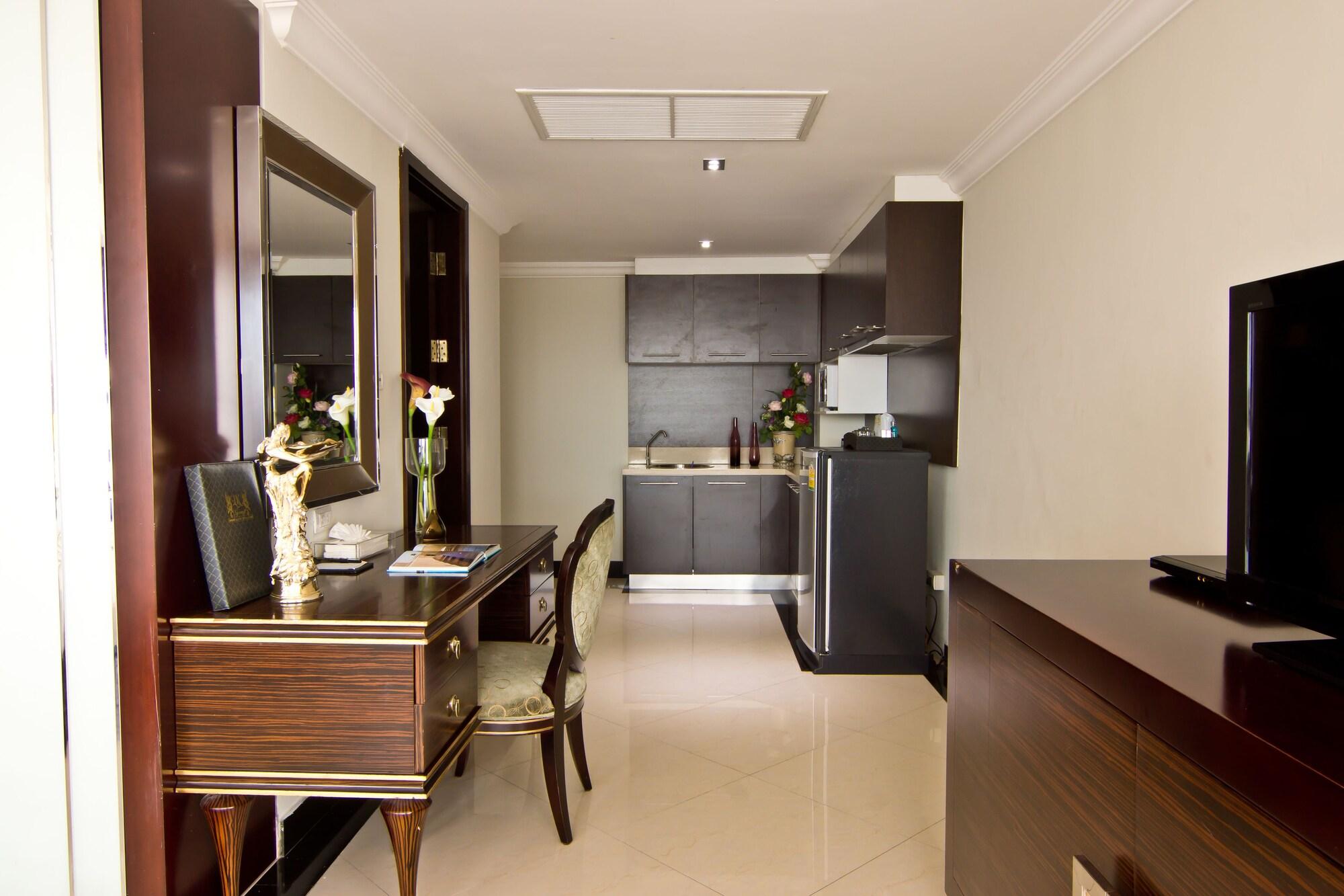 Hotel Lk Royal Wing Pattaya Exterior foto