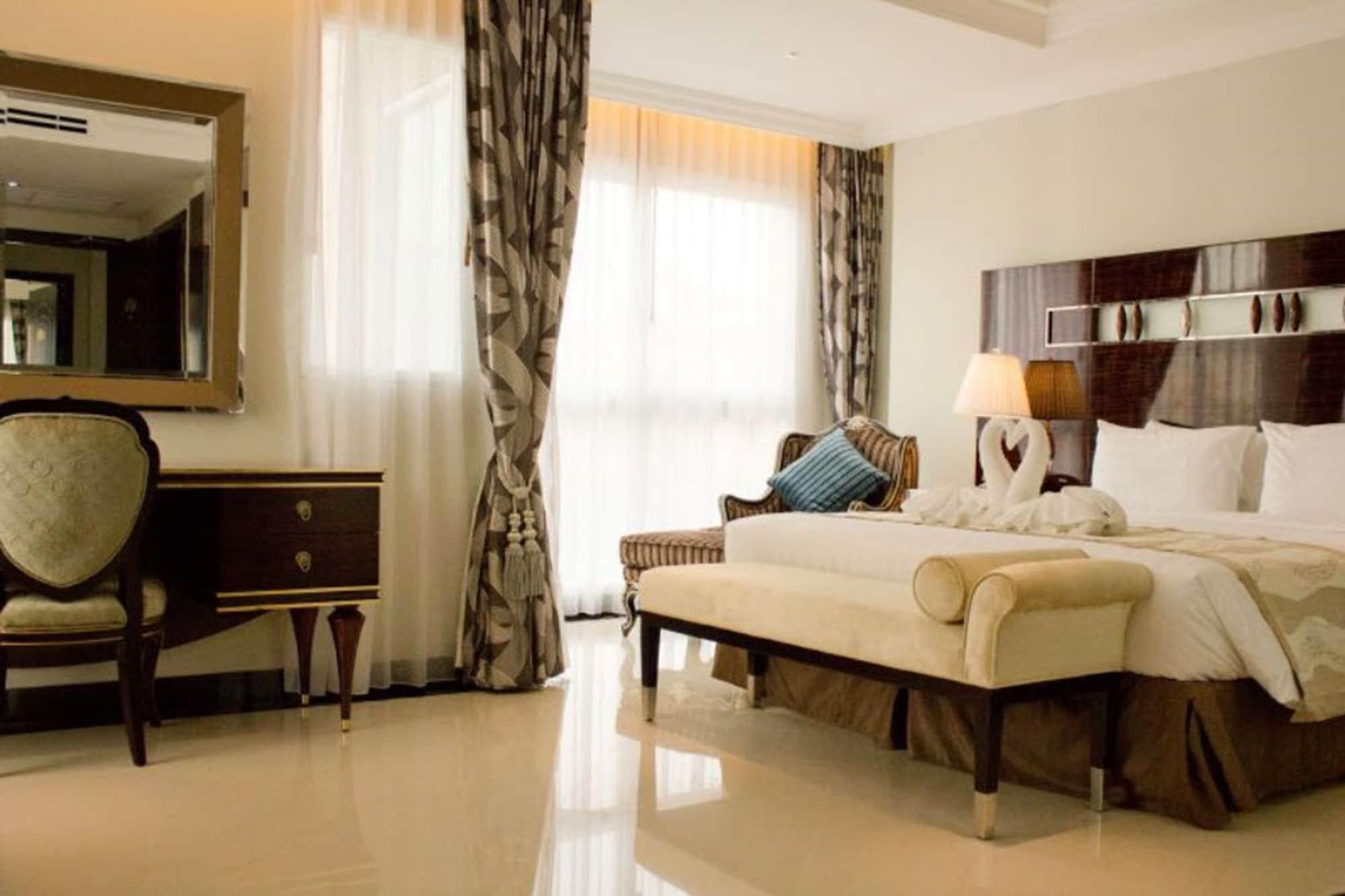Hotel Lk Royal Wing Pattaya Exterior foto