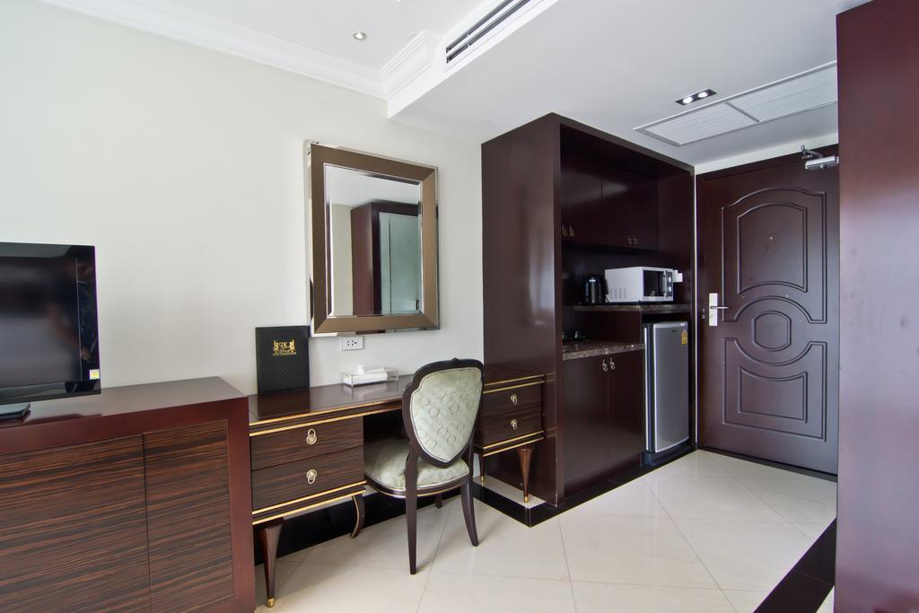 Hotel Lk Royal Wing Pattaya Exterior foto